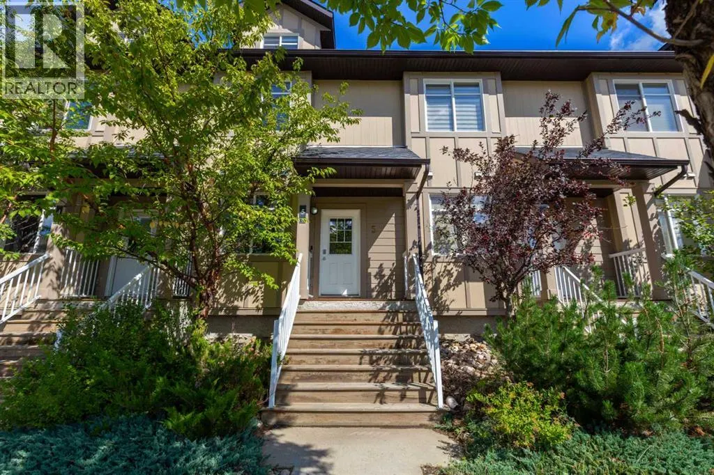 5, 136 Fontaine Crescent