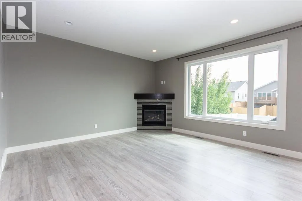 93 Turner Crescent