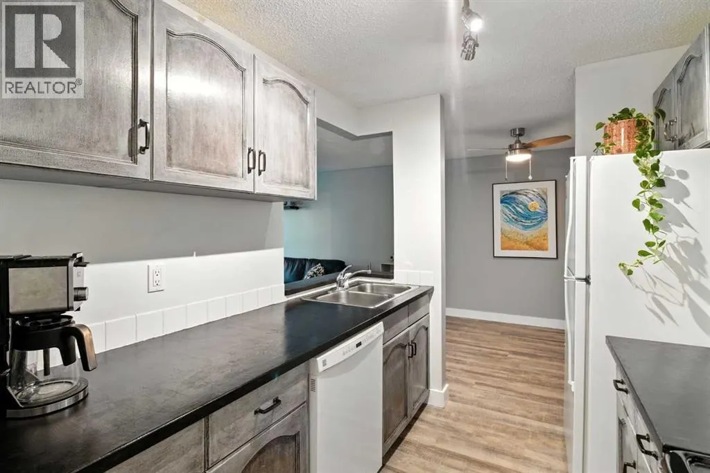 208, 550 Westwood Drive SW