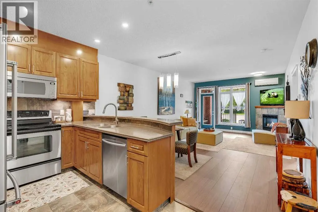 101, 8 Hemlock Crescent SW