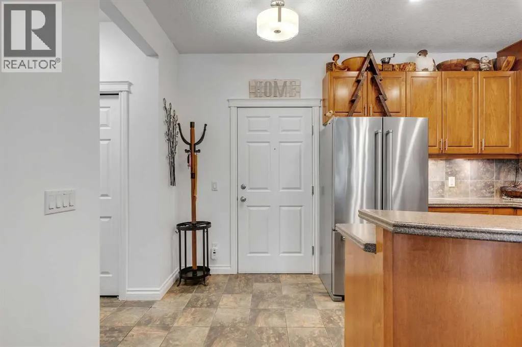 101, 8 Hemlock Crescent SW