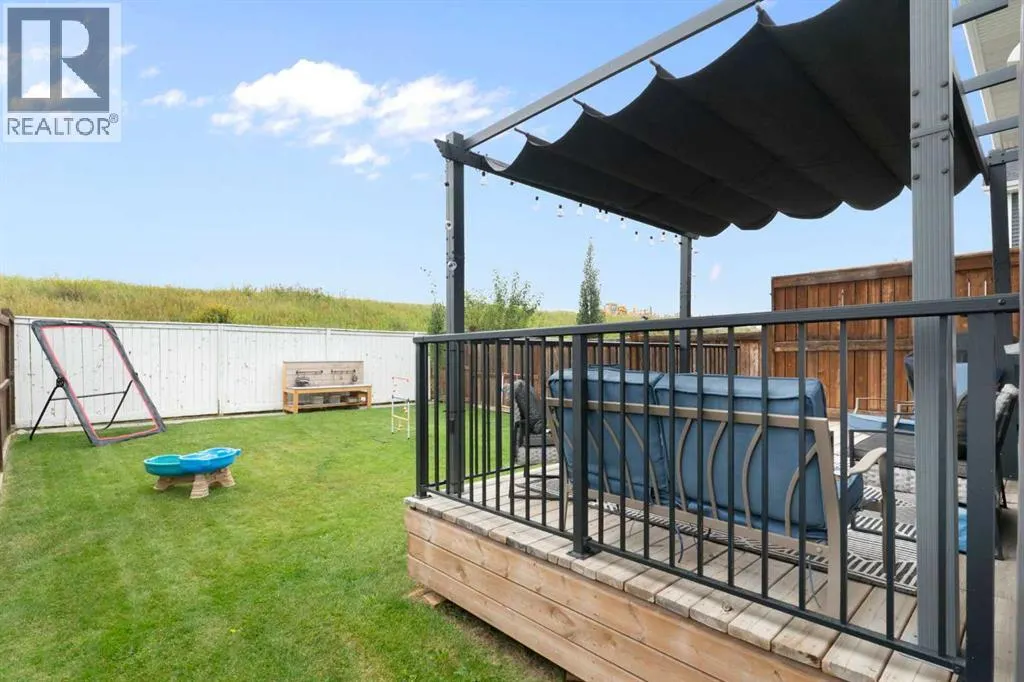 454 River Heights Crescent