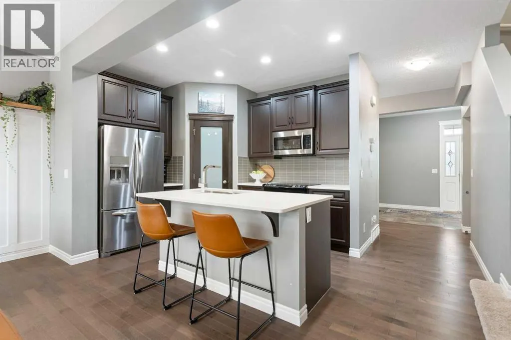 454 River Heights Crescent