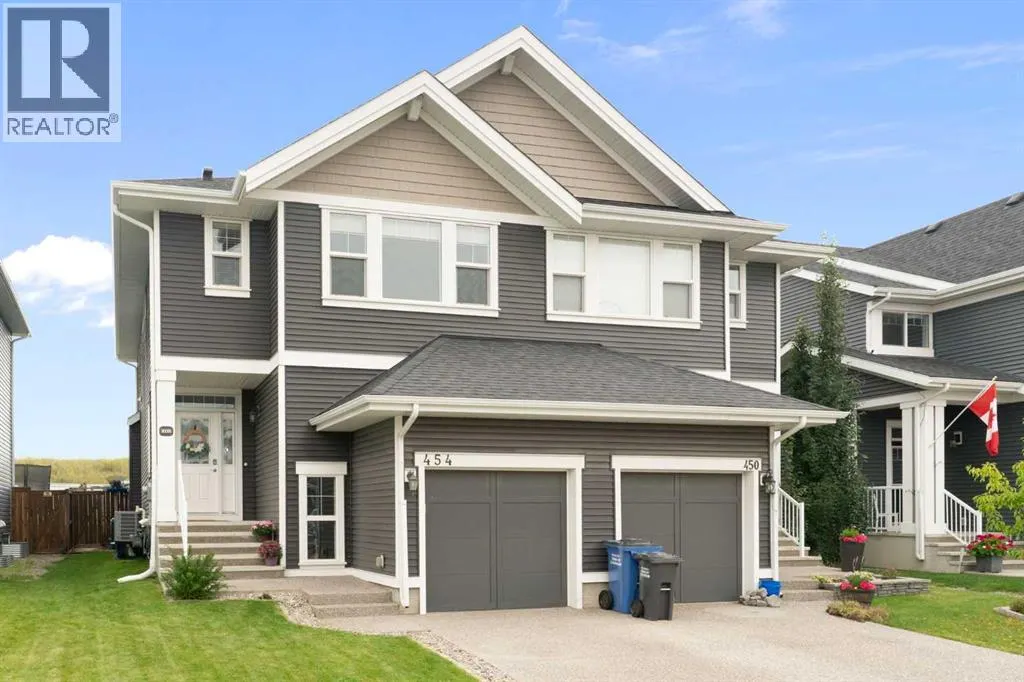 454 River Heights Crescent