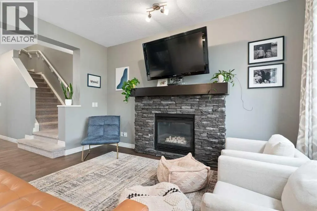 454 River Heights Crescent