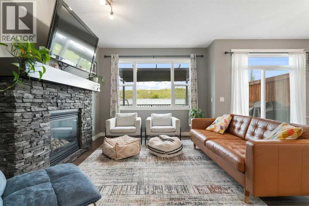 454 River Heights Crescent