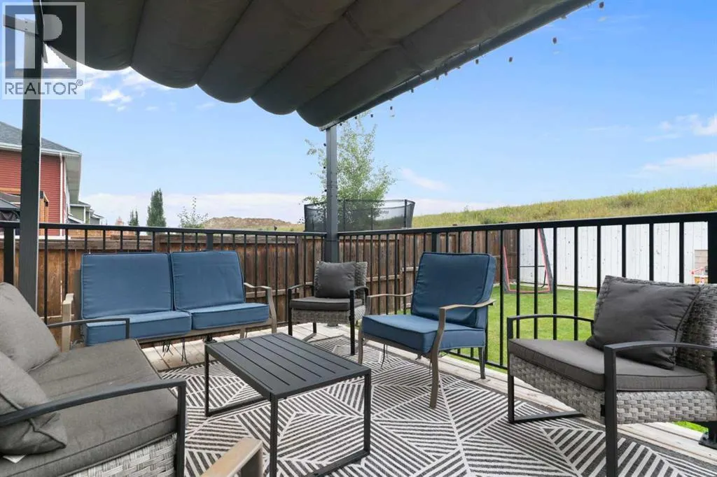454 River Heights Crescent