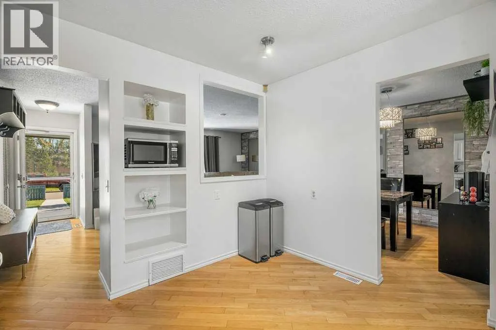 159 Rundlehorn Crescent NE