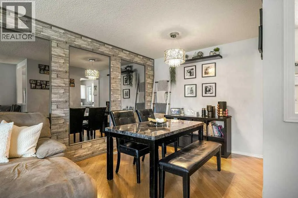 159 Rundlehorn Crescent NE
