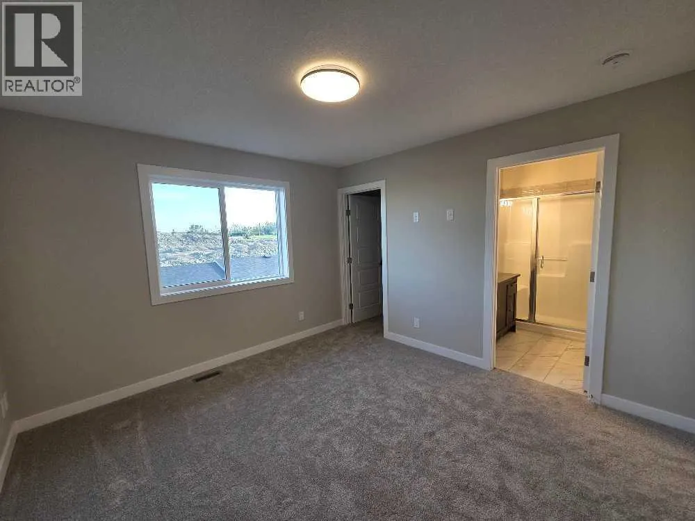 145 Cobblestone Gate SW