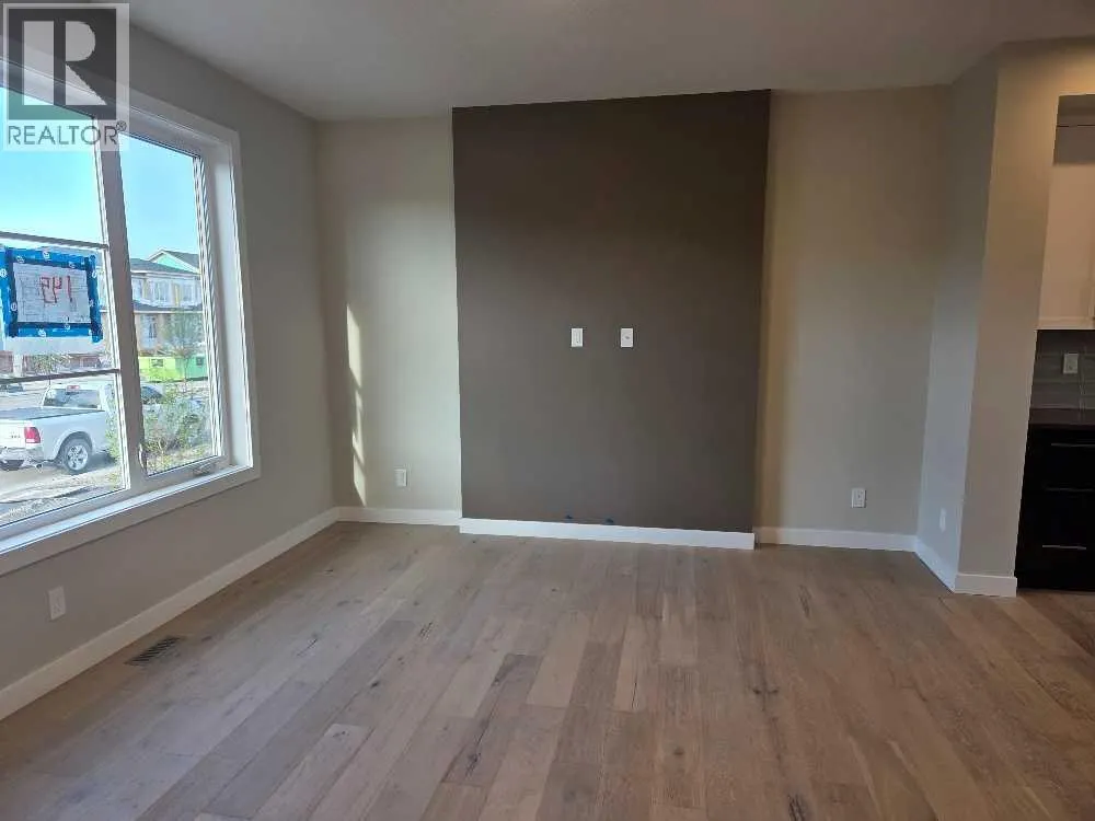 145 Cobblestone Gate SW
