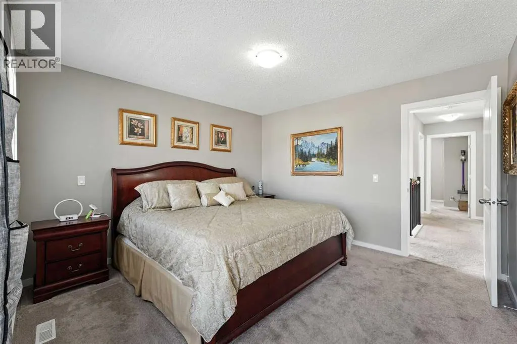 220 Legacy Crescent SE