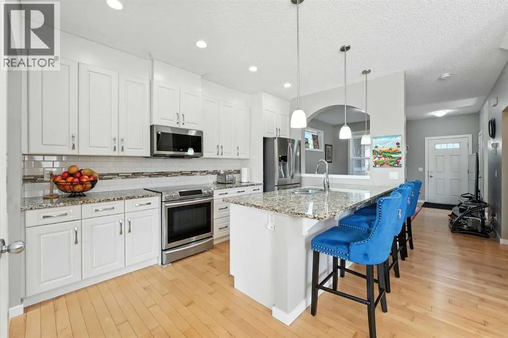 220 Legacy Crescent SE