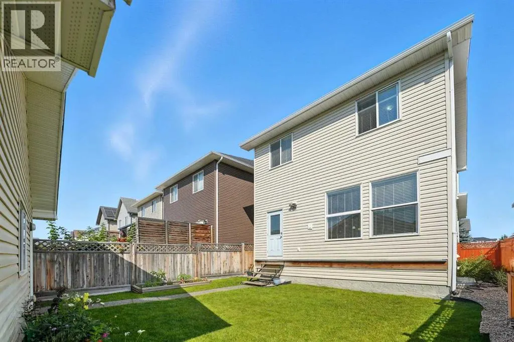 220 Legacy Crescent SE