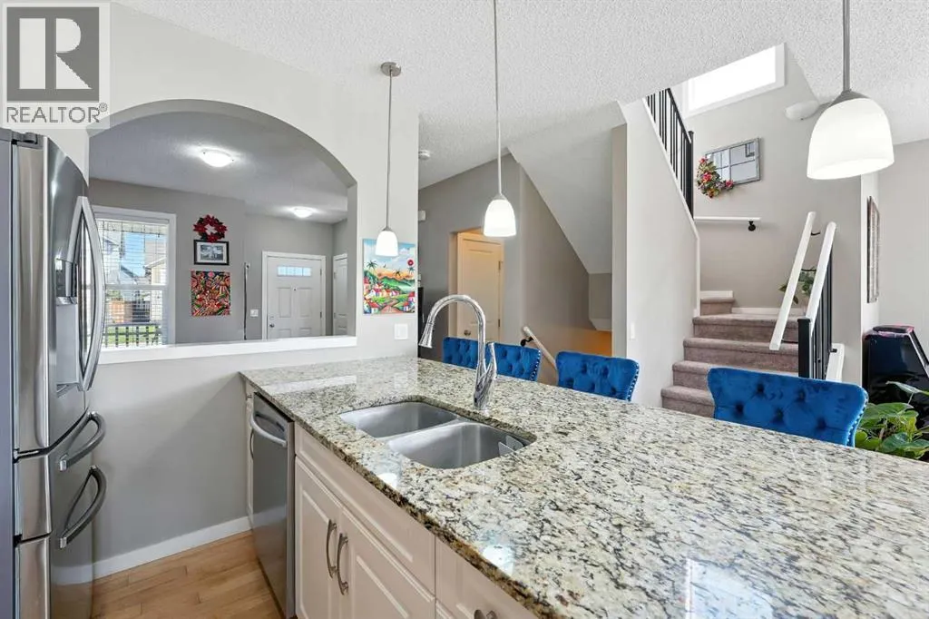 220 Legacy Crescent SE
