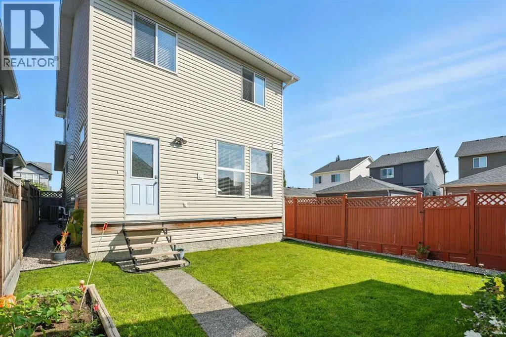220 Legacy Crescent SE
