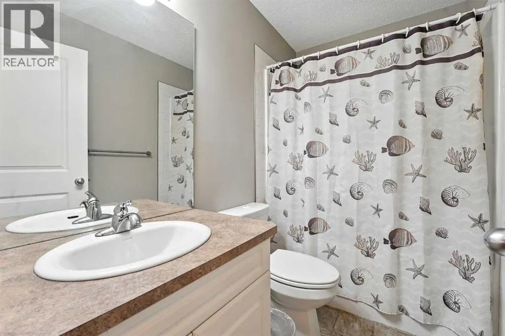 220 Legacy Crescent SE