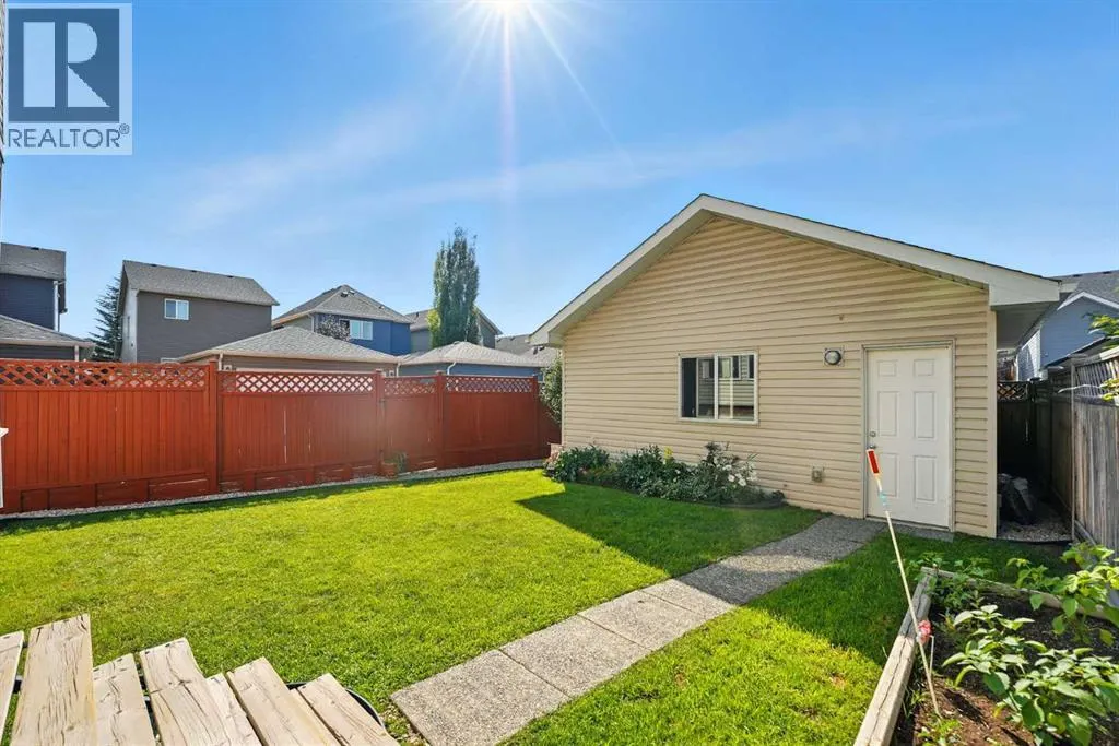 220 Legacy Crescent SE