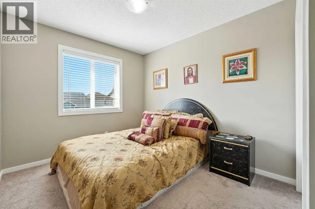 220 Legacy Crescent SE