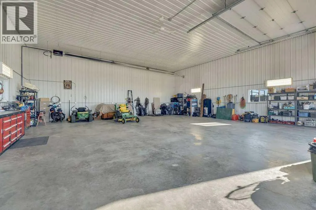 32022 HWY 611