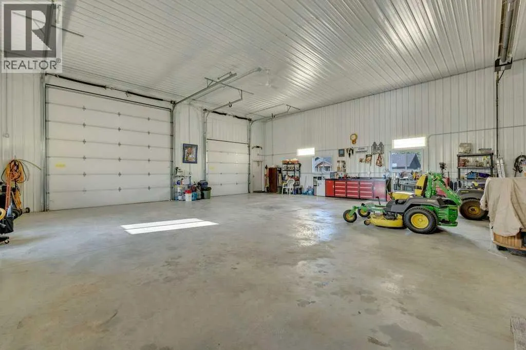 32022 HWY 611