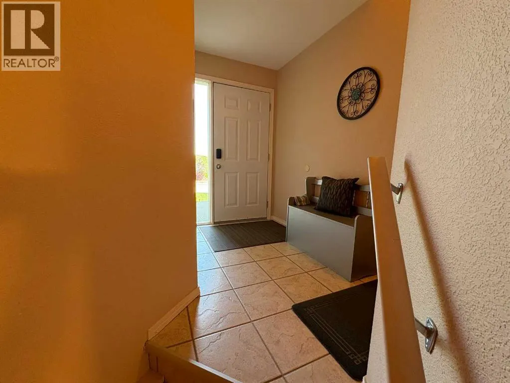B, 410 Canyon Boulevard W