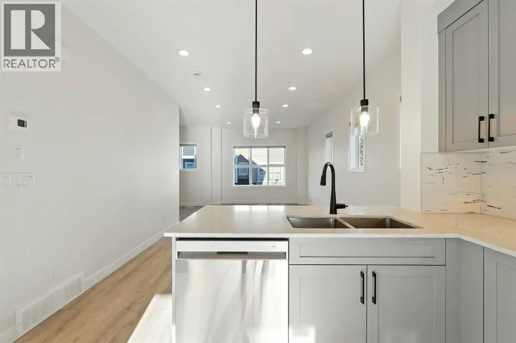 1401, 355 Nolancrest Heights NW