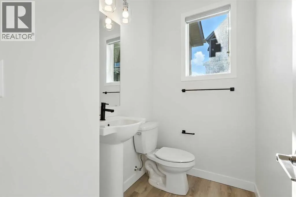 1401, 355 Nolancrest Heights NW