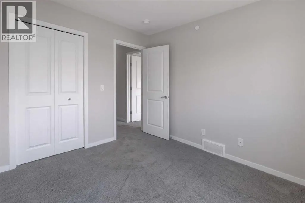 70 Howse Common NE