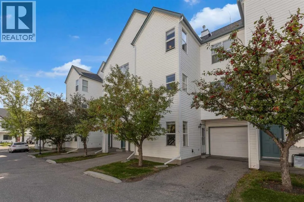 19, 200 Hidden Hills Terrace NW