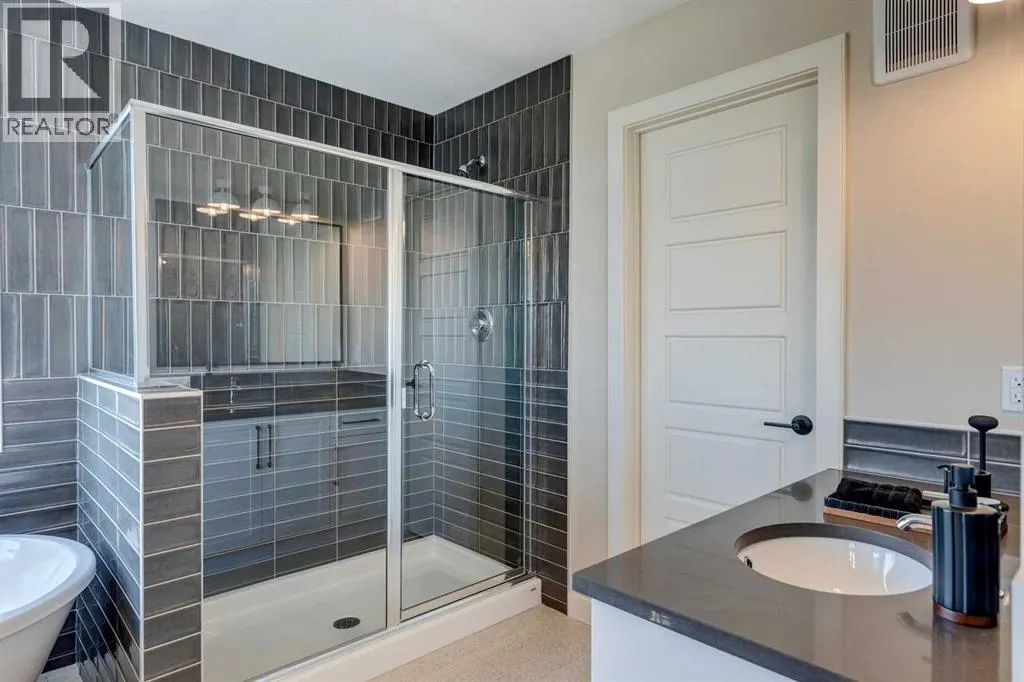 111 sundown Crescent