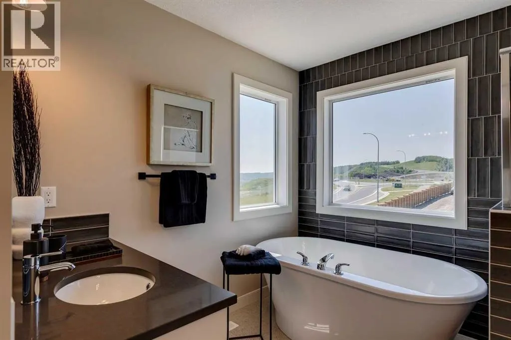 111 sundown Crescent