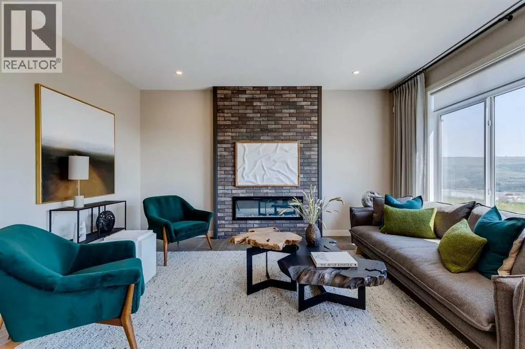 111 sundown Crescent
