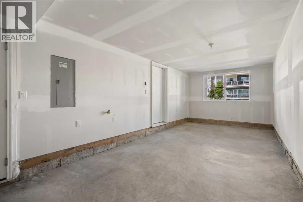 215 Seton Grove SE