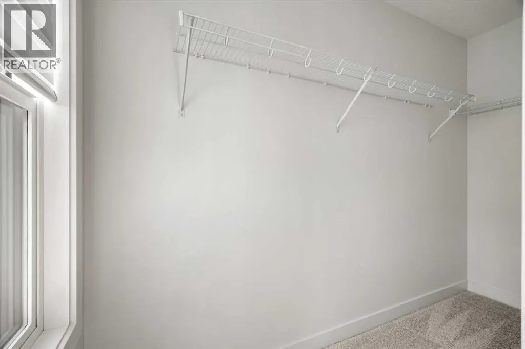 215 Seton Grove SE
