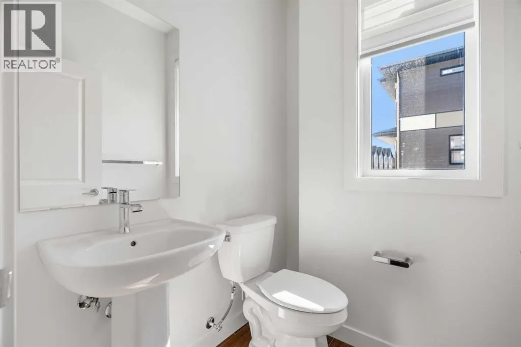 215 Seton Grove SE