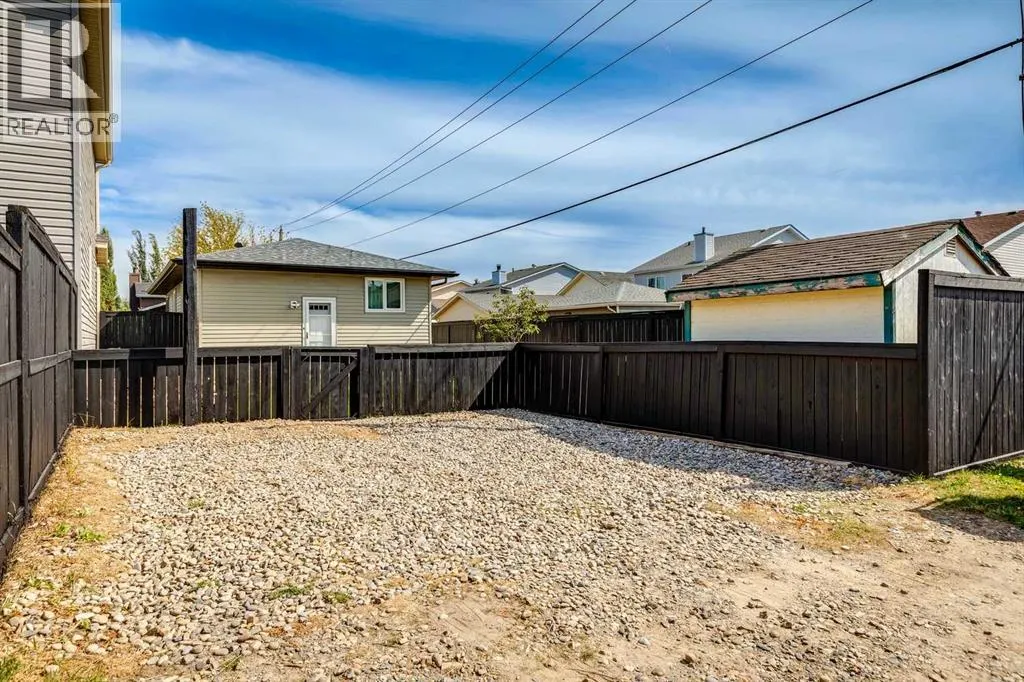 23 Erin Grove Court SE