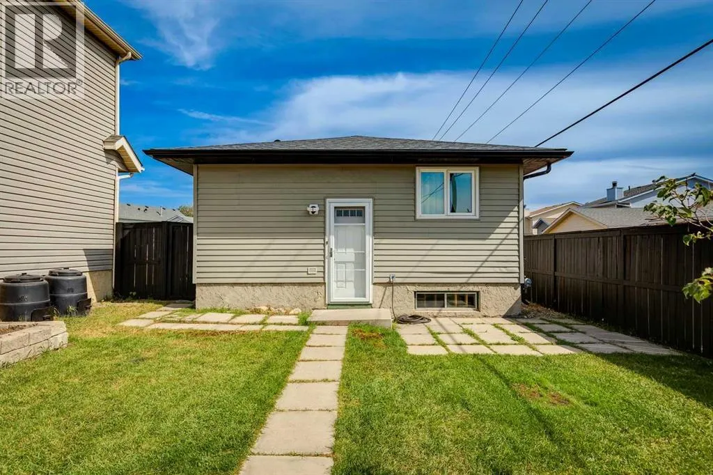 23 Erin Grove Court SE