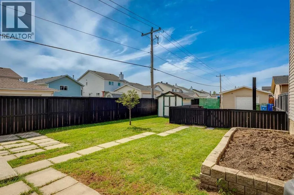 23 Erin Grove Court SE