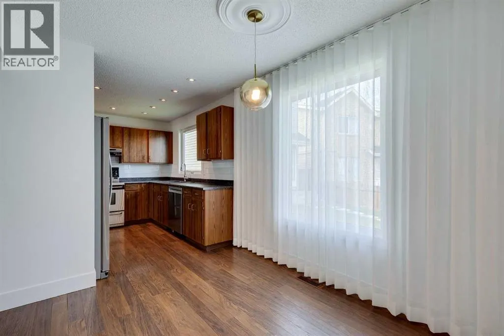 23 Erin Grove Court SE