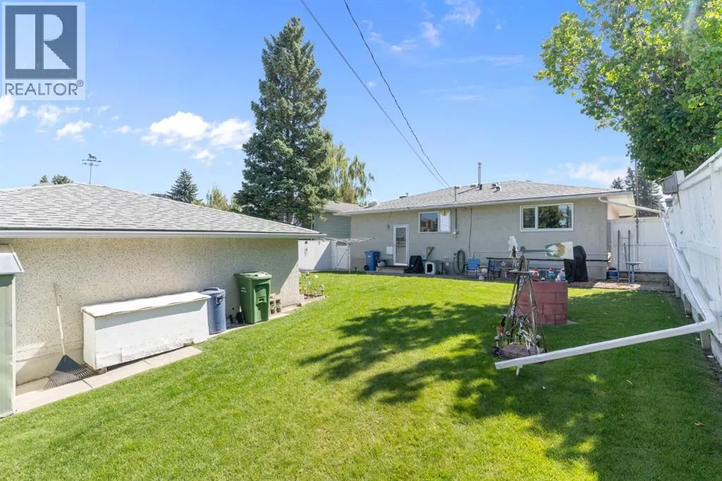 10535 Shillington Crescent SW