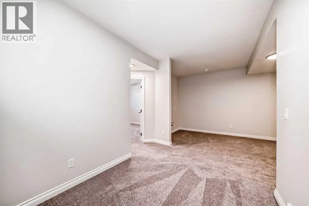 66 Homestead Common NE