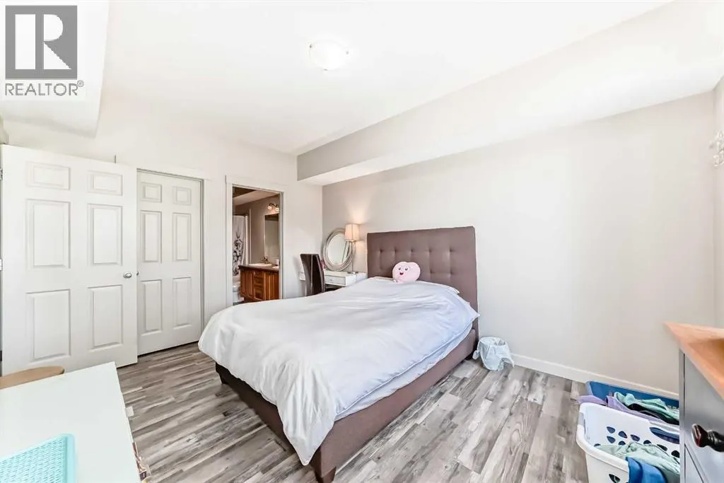 406, 8000 Wentworth Drive SW