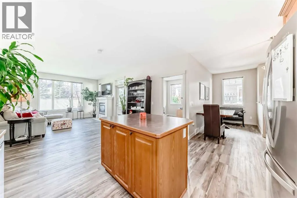 406, 8000 Wentworth Drive SW
