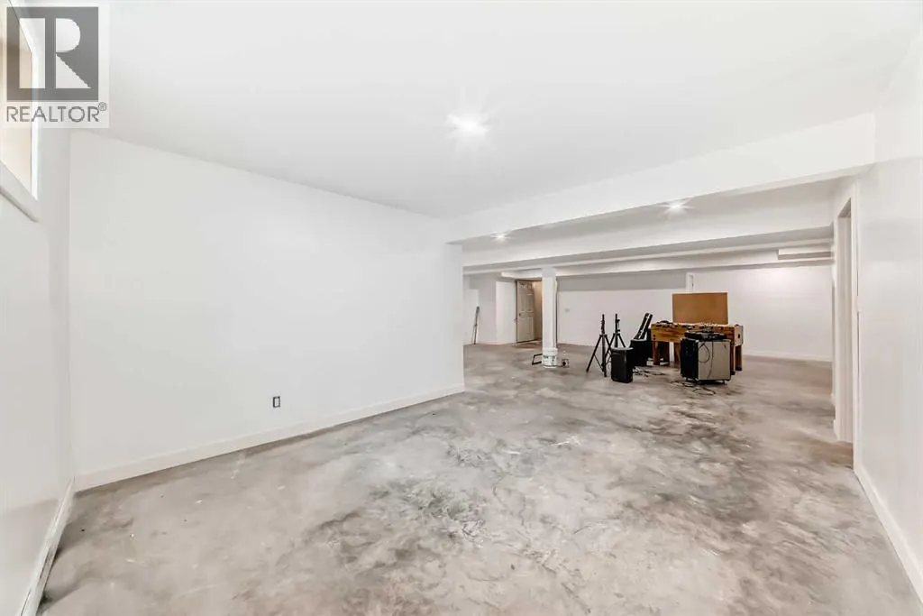 406, 8000 Wentworth Drive SW