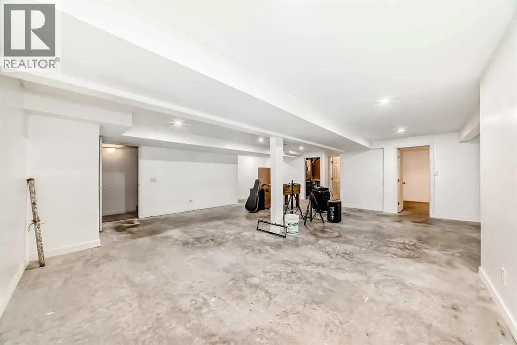406, 8000 Wentworth Drive SW
