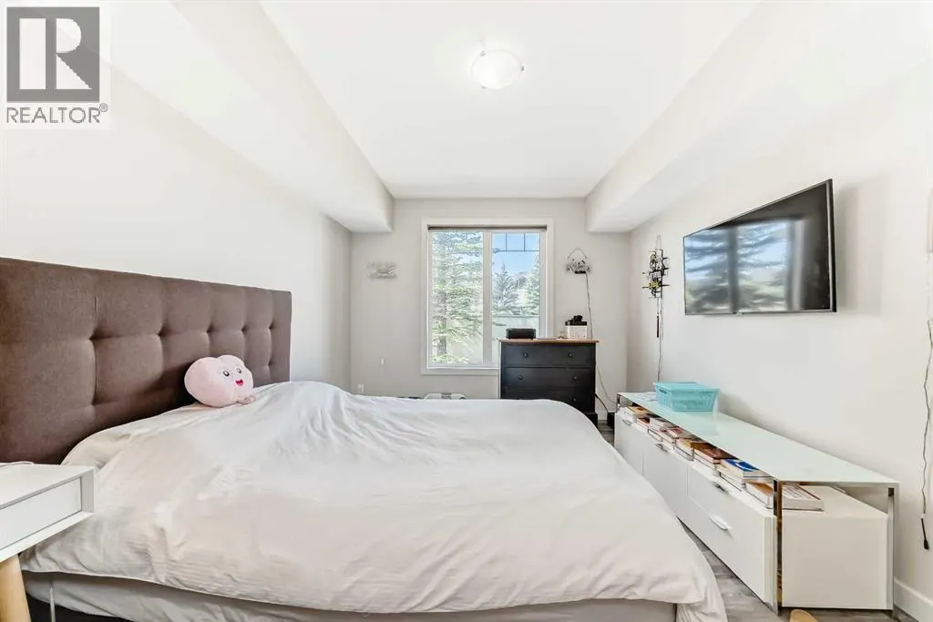406, 8000 Wentworth Drive SW