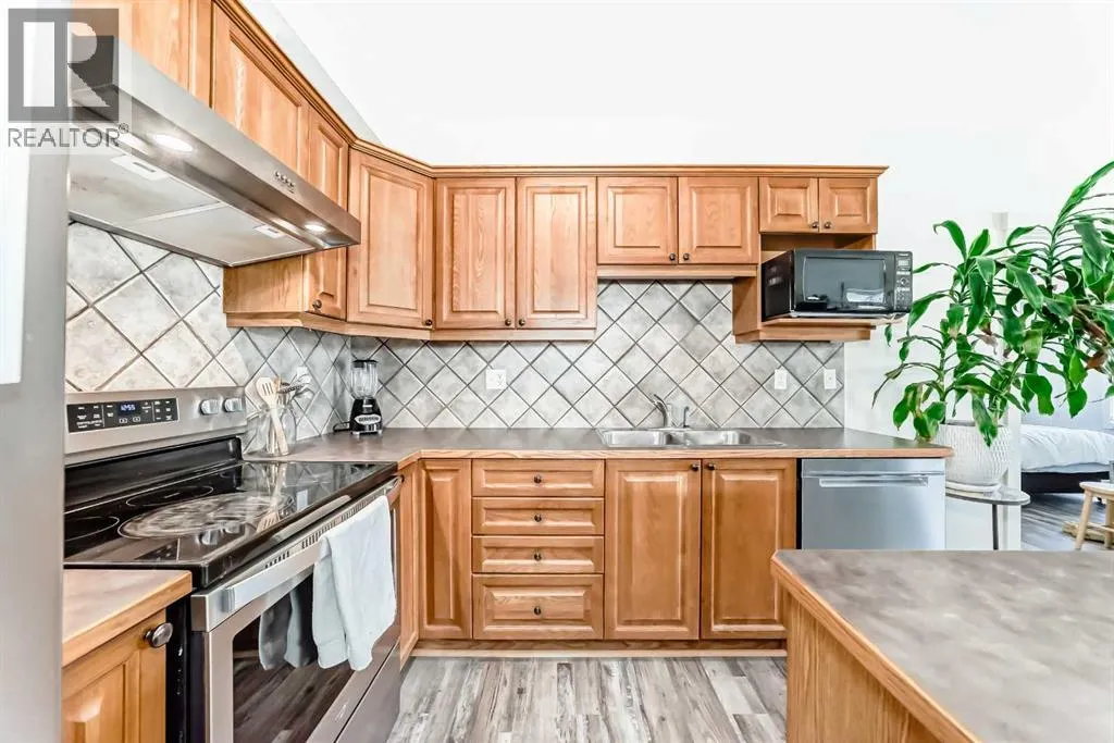 406, 8000 Wentworth Drive SW