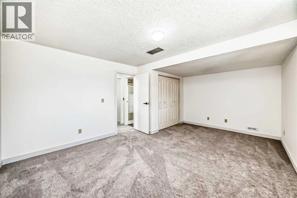 269 Edgepark Boulevard NW