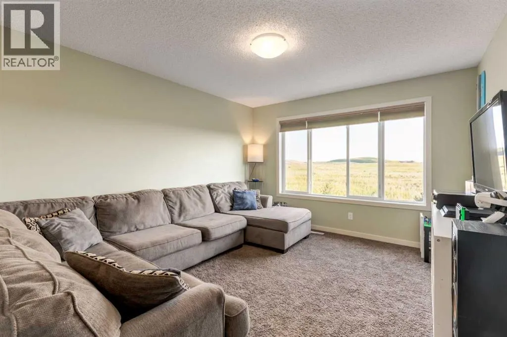 298 River Heights Crescent